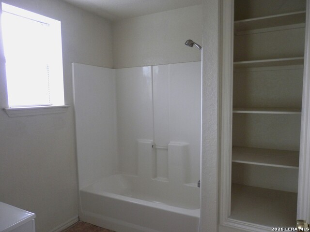 306 Oelkers Dr Property Photo 9