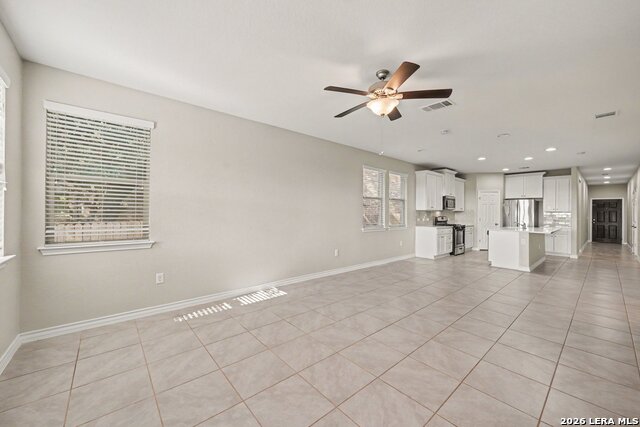 8822 White Crown Property Photo 3