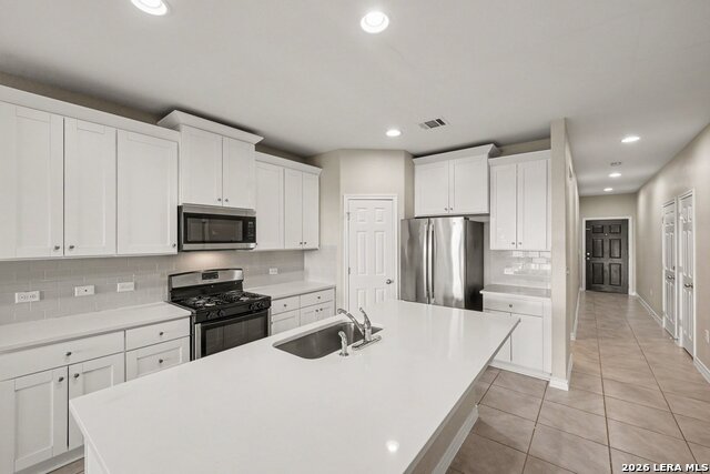 8822 White Crown Property Photo 6