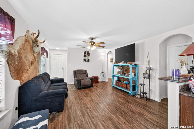 6838 Luckey Property Photo 7