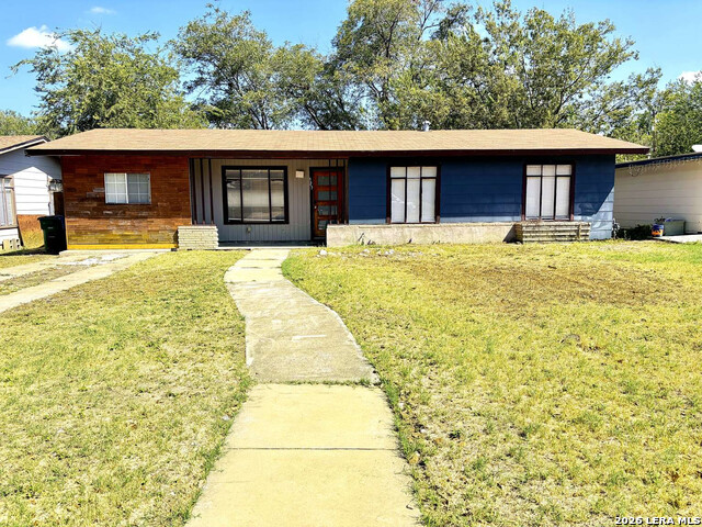 127 Cyril Dr Property Photo 1
