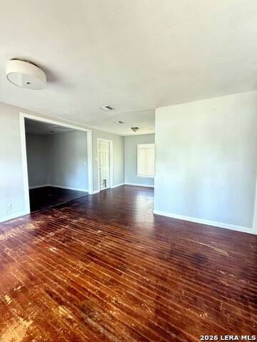127 Cyril Dr Property Photo 6