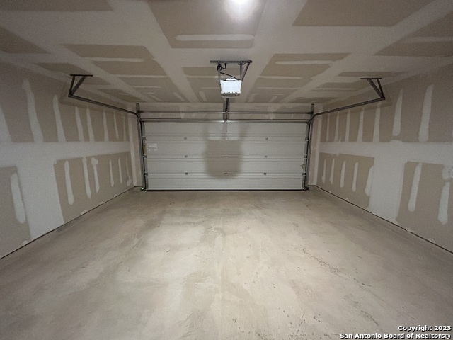 9947 Leeds Wheel Property Photo 21