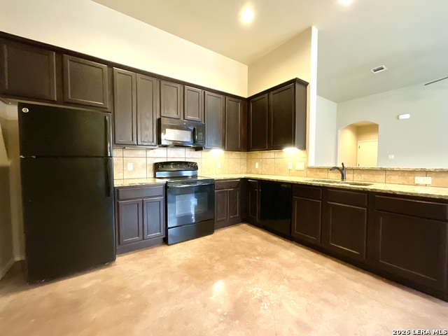 2575 Pahmeyer Road Property Photo 10