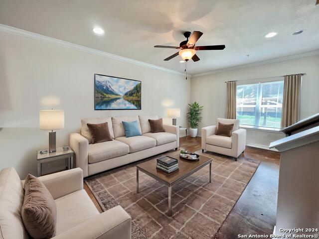 622 Meadow Arbor Ln Property Photo 8