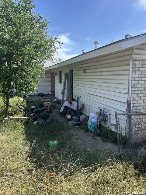6418 Mckeon Property Photo 4