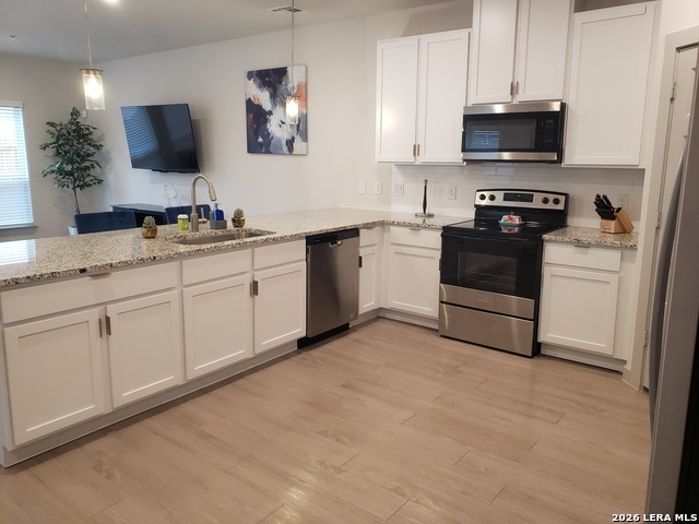 109 Lavonne Villa Property Photo 8