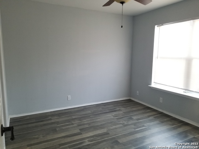 8531 Shaenfield Pl Property Photo 7