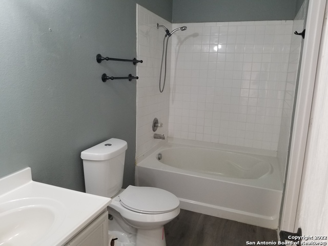 8531 Shaenfield Pl Property Photo 11