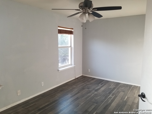 8531 Shaenfield Pl Property Photo 12