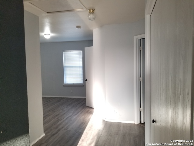 8531 Shaenfield Pl Property Photo 15