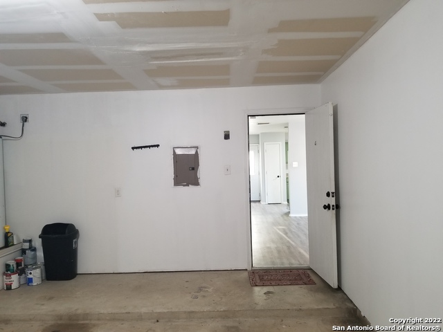 8531 Shaenfield Pl Property Photo 20