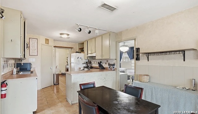 384 Waterway Pass Property Photo 36