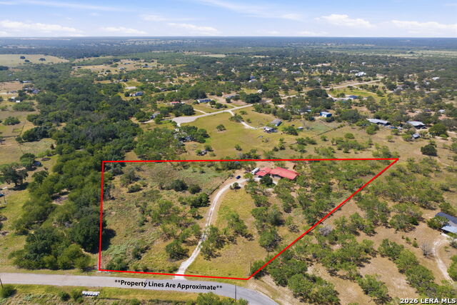 994 Quail Run Property Photo 3