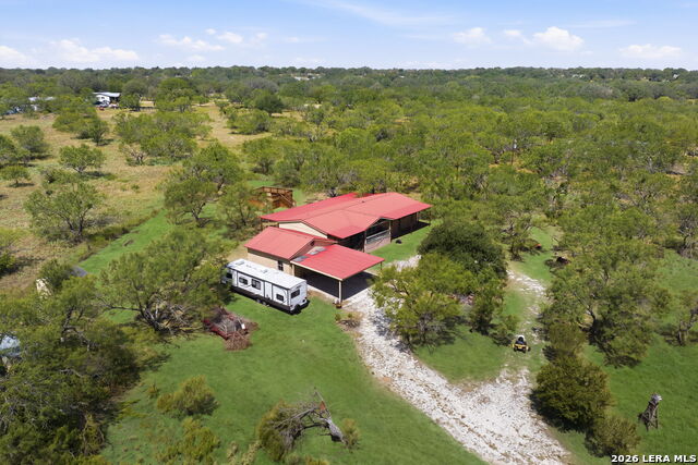 994 Quail Run Property Photo 9