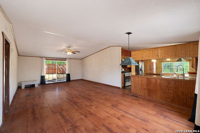 994 Quail Run Property Photo 15