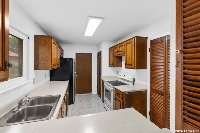 8254 Zodiac Dr Property Photo 16