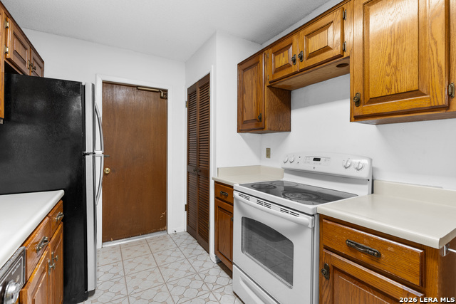 8254 Zodiac Dr Property Photo 18