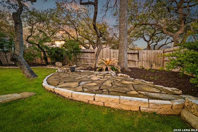 2634 Lakehills Property Photo 39