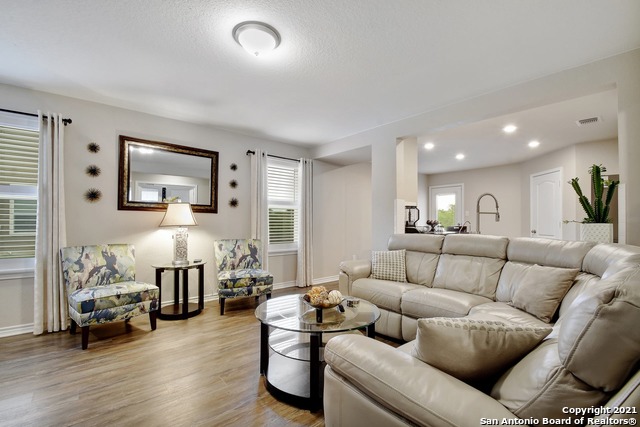 7231 Dulce Meadow Property Photo 6