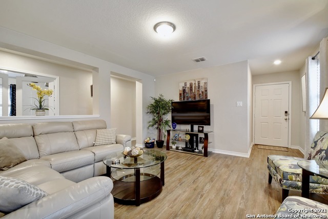 7231 Dulce Meadow Property Photo 8