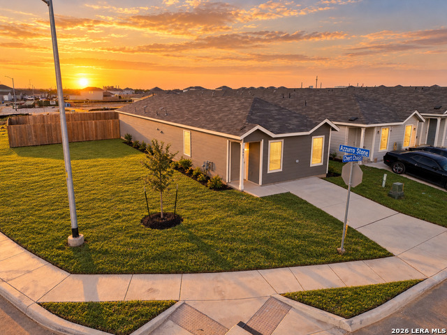 6863 Chert Chase Property Photo 1