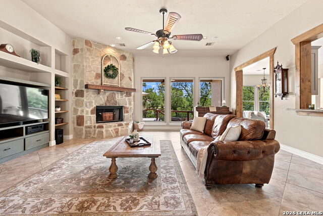 3555 Comal Spgs Property Photo 4