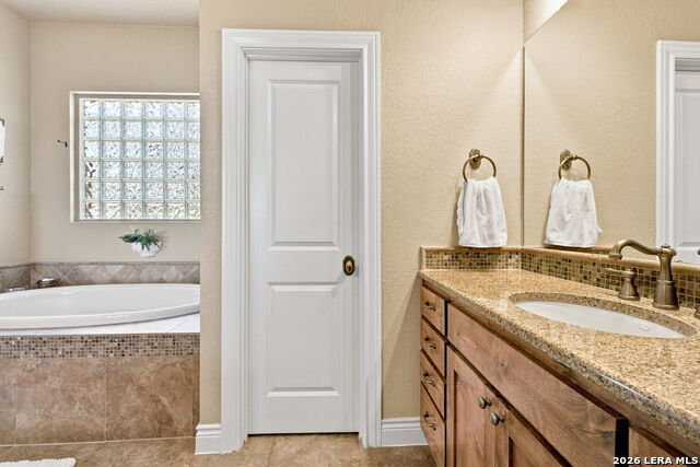 3555 Comal Spgs Property Photo 24