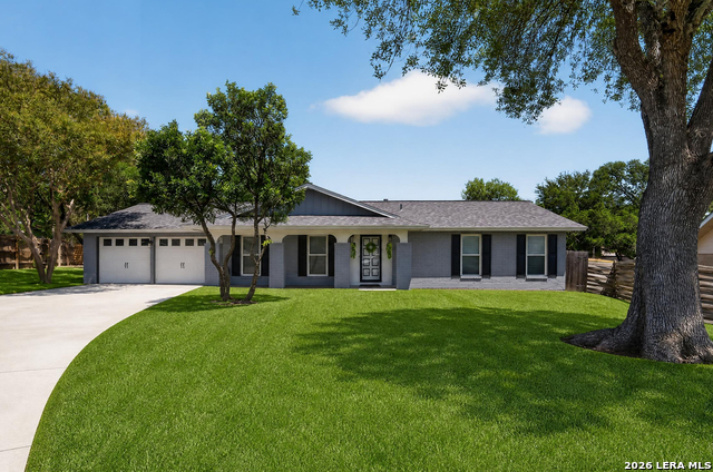 111 Laural Ln Property Photo 1