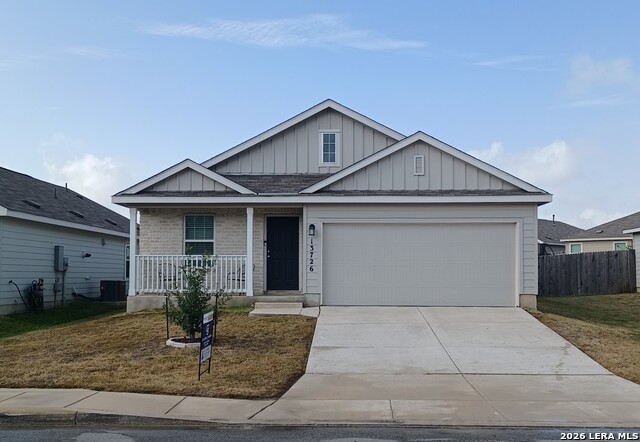 13726 Locklear Way Property Photo 3
