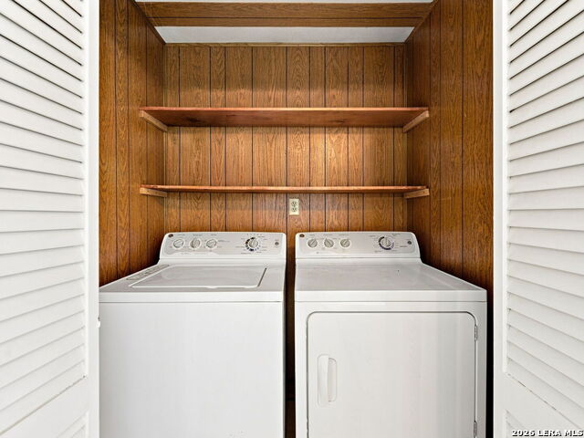831 Brady Property Photo 11