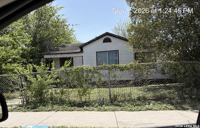 4406 W Commerce Property Photo 1