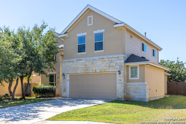 3742 OX-EYE DAISY Property Photo 1