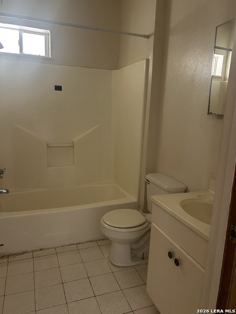 942 Colorado St Property Photo 9