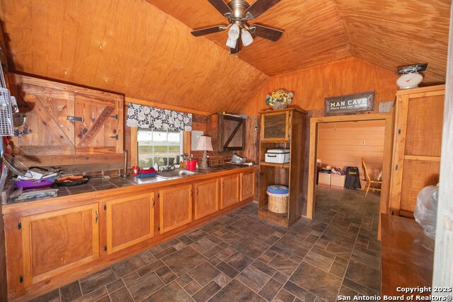 1849 County Road 340 Property Photo 18