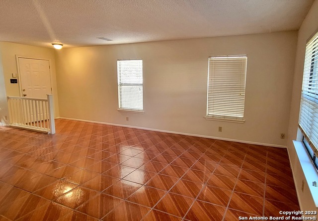 9411 De Sapin Property Photo 5