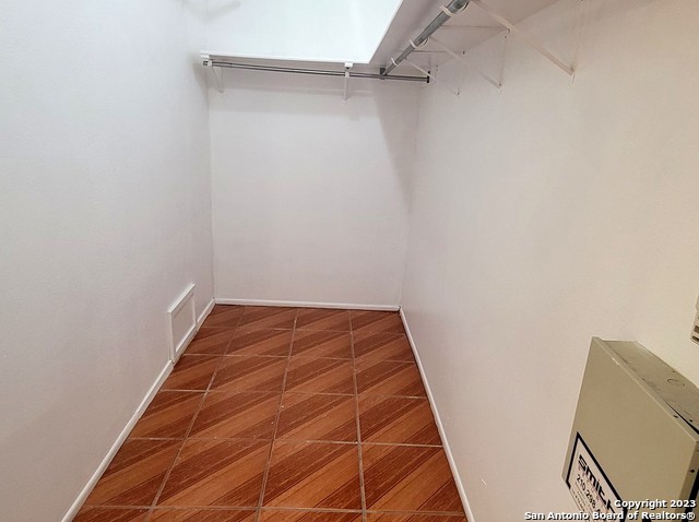 9411 De Sapin Property Photo 11