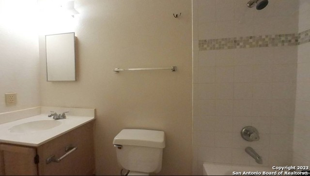 9411 De Sapin Property Photo 13