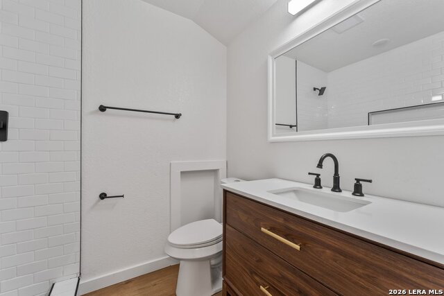 1534 Betty St Property Photo 23