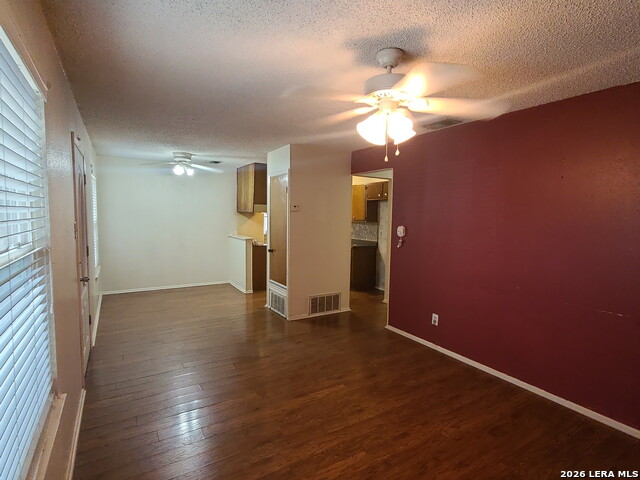 514 Park Grove Dr Property Photo 11