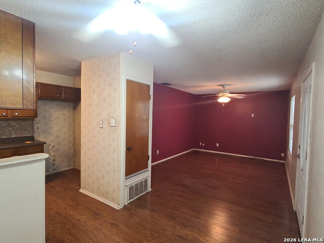 514 Park Grove Dr Property Photo 12