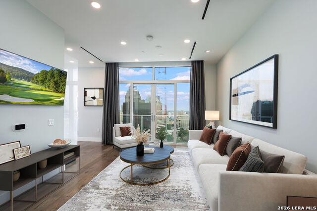 123 Lexington Ave Property Photo 4