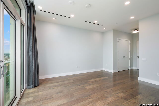 123 Lexington Ave Property Photo 7