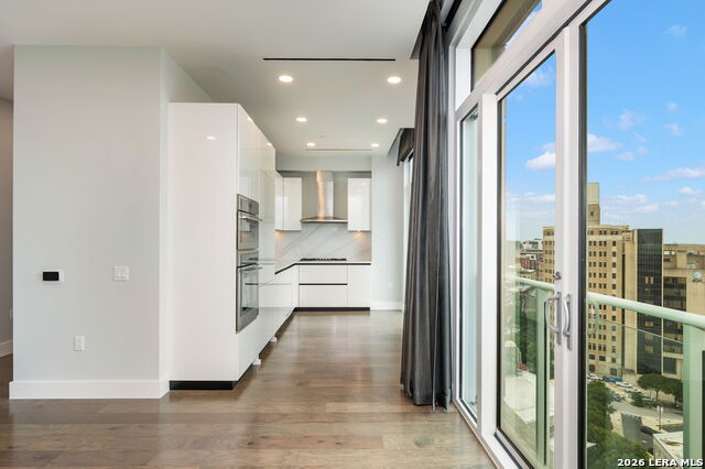 123 Lexington Ave Property Photo 8