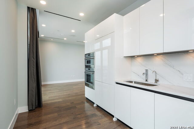 123 Lexington Ave Property Photo 12