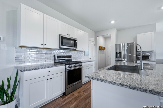 249 Middle Green Loop Property Photo 9