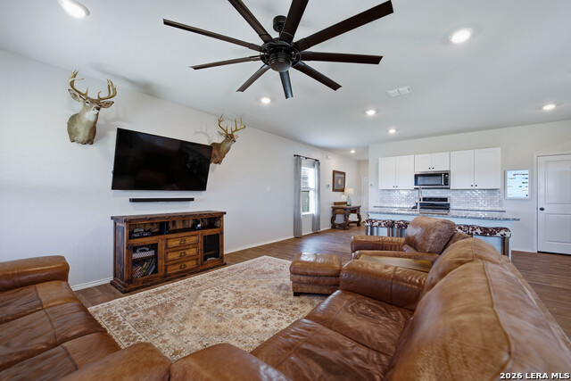 249 Middle Green Loop Property Photo 13