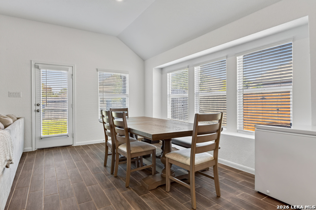 9351 Oxford Shire Property Photo 10