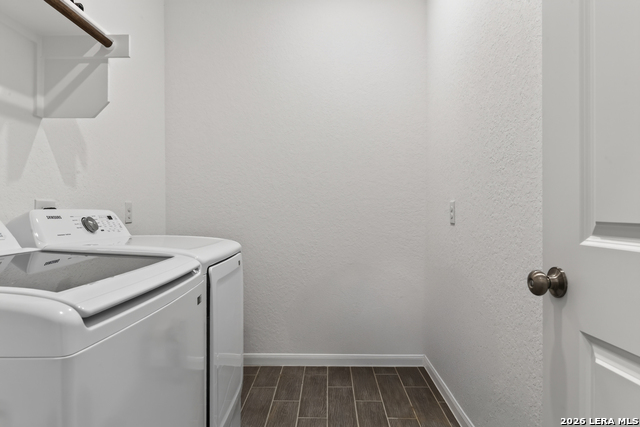 9351 Oxford Shire Property Photo 32