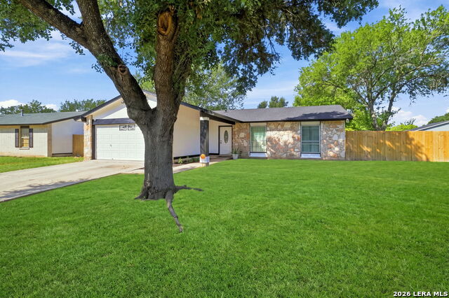 8242 Meadow Swan St Property Photo 3